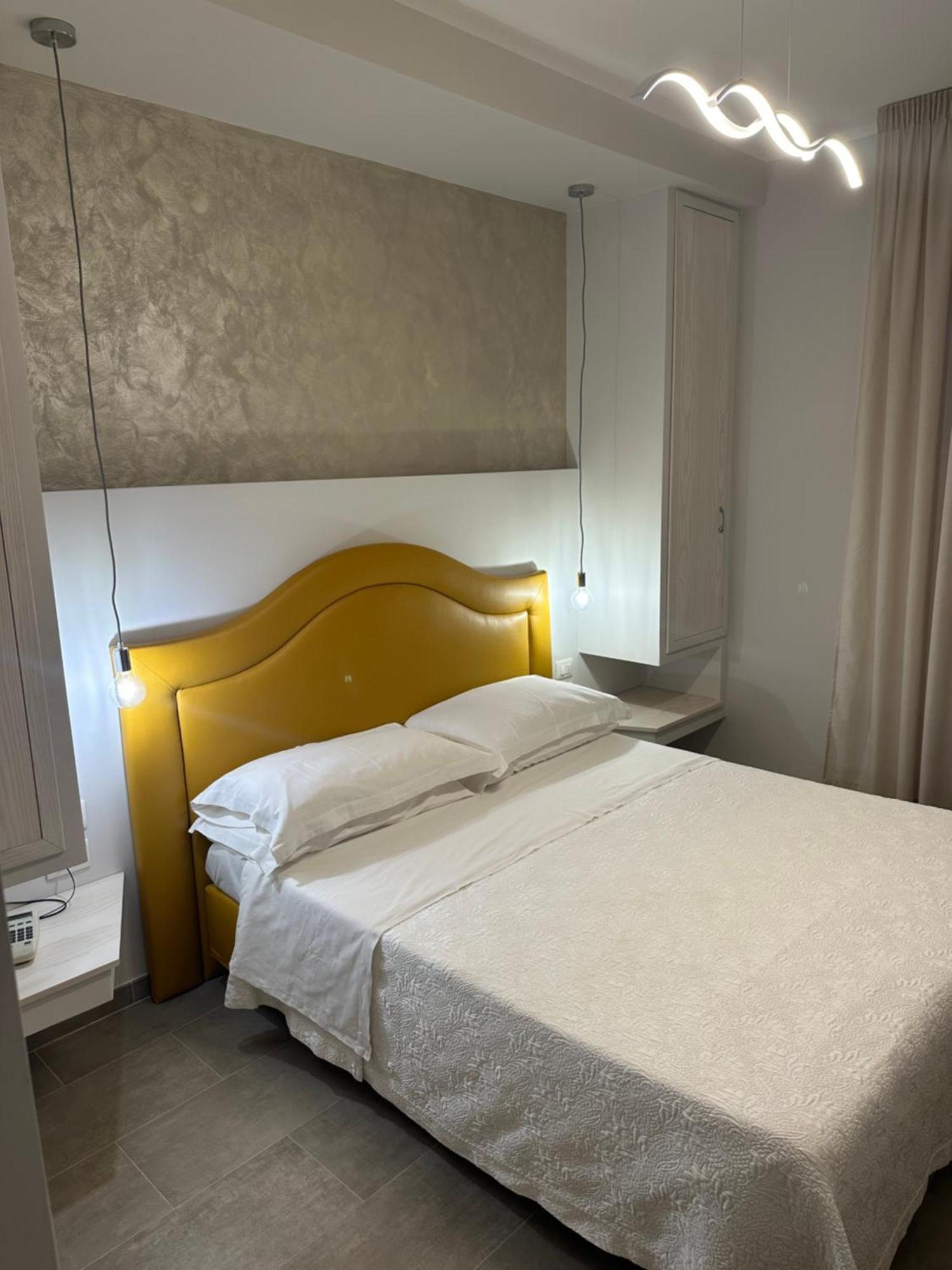 Hotel Mediterraneo 로첼라 이오니카 외부 사진