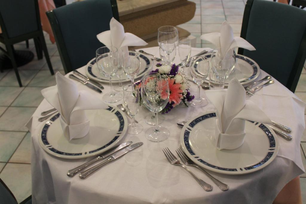 Hotel Mediterraneo 로첼라 이오니카 외부 사진